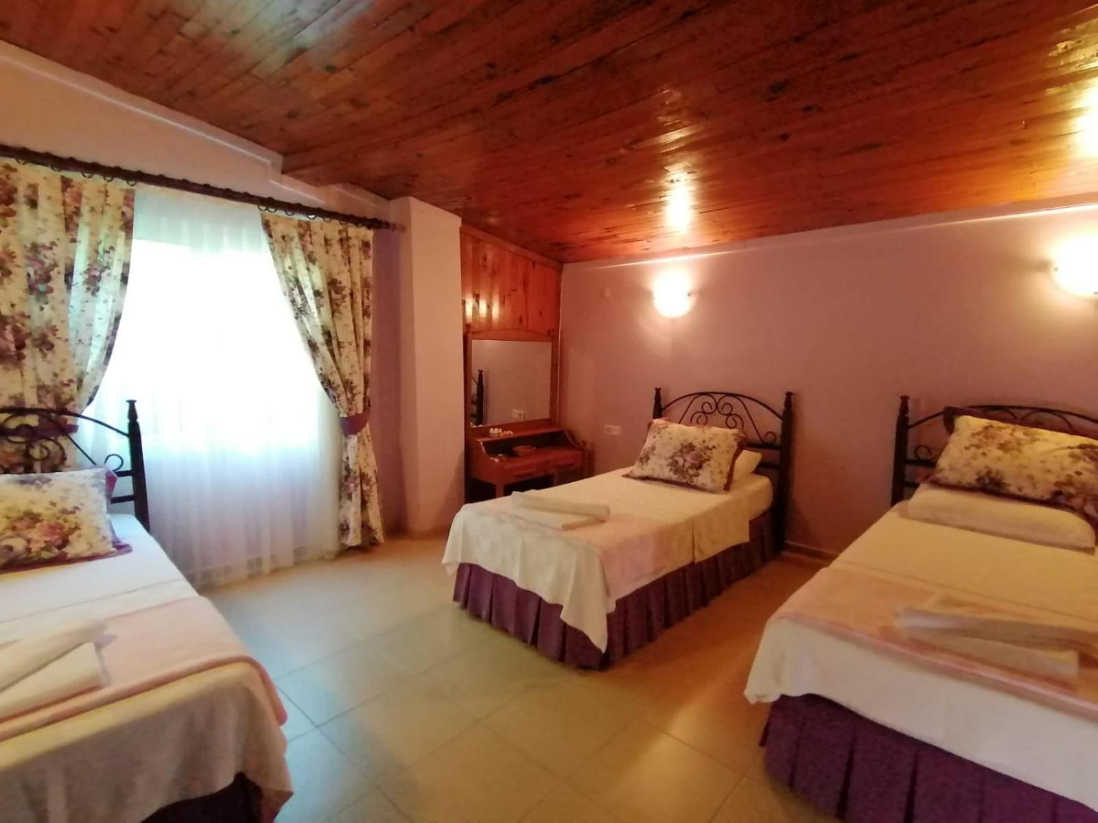 Maviev Otel Çeşme Quarto foto