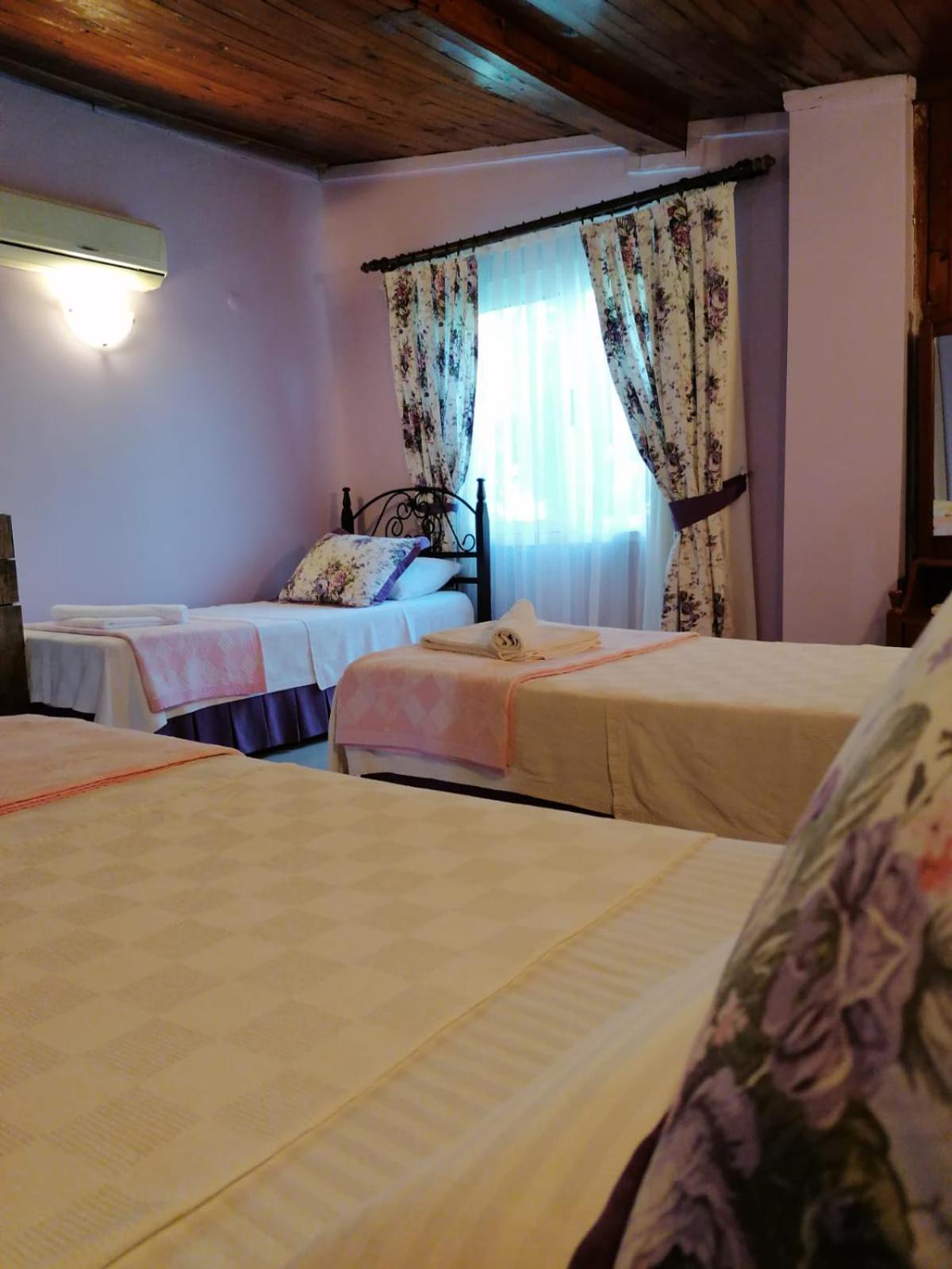 Maviev Otel Çeşme Quarto foto